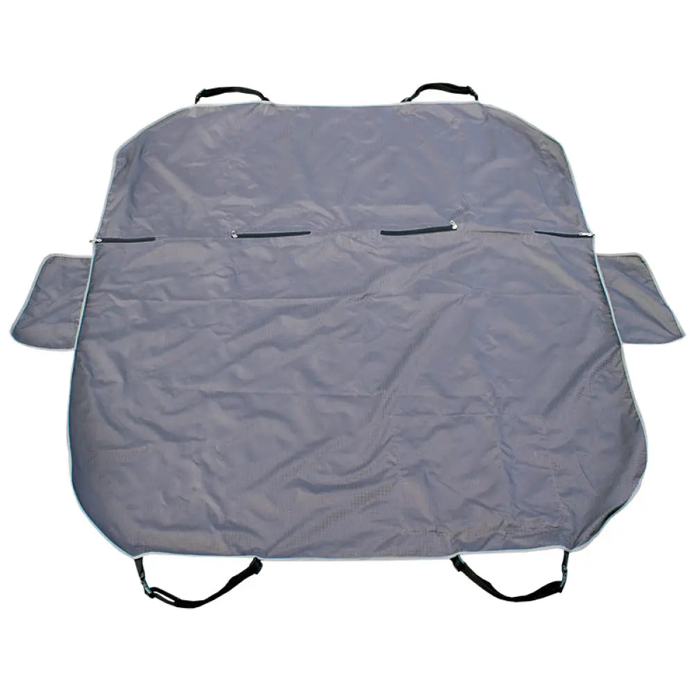 Brava auton takapenkin suoja - takapenkin vettä hylkivä autoon retkeilyvarusteet verkkokaupasta 44,90 €