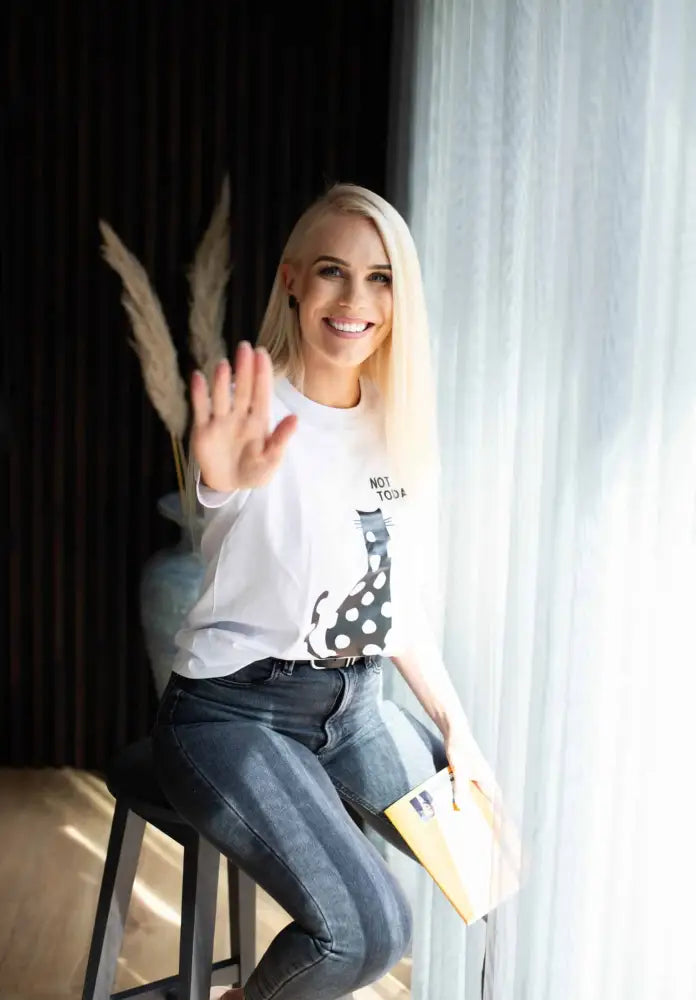 Not today t-paita - t-paita piiloviestillä retkeilyvarusteet verkkokaupasta