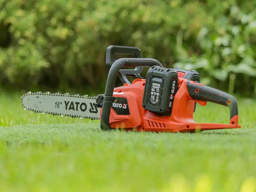 Yato akkumoottorisaha 16″ 2x18v 2 x 4ah akku + pikalaturi sarja - retkeilyvarusteet verkkokaupasta 249,95 €