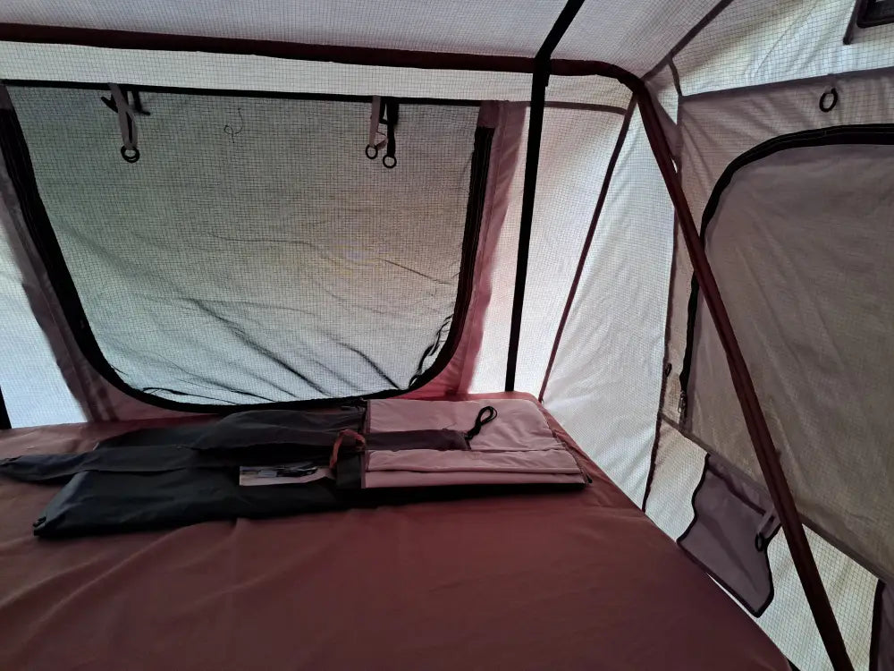 Auton kattoteltta ilma pitkä 1.6 harmaa - harmaa - kattoteltta - wildpoint retkeilyvarusteet verkkokaupasta 1 495 €