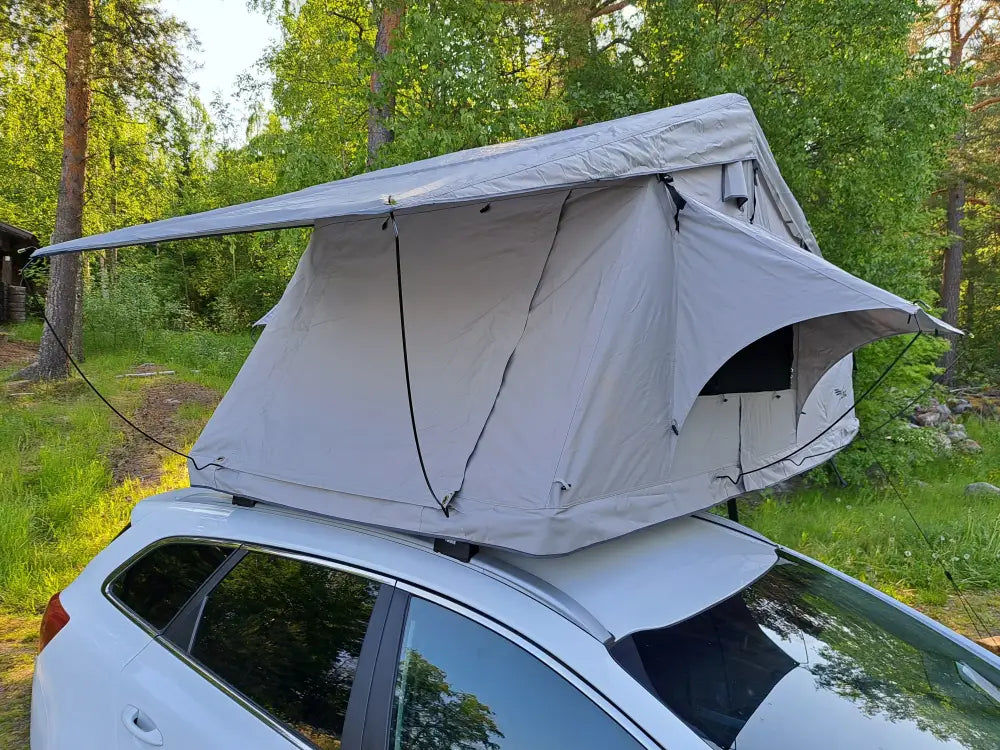 Auton kattoteltta ilma pitkä 1.6 harmaa - harmaa - kattoteltta - wildpoint retkeilyvarusteet verkkokaupasta 1 495 €