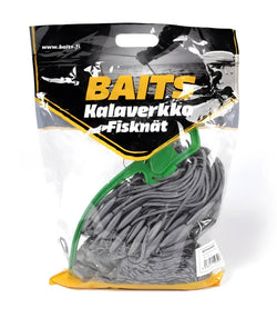 Harmaa kalaverkko selkeässä muovipussissa vihreä-keltaisella brändäyksellä baits kalaverkot-tuotteessa
