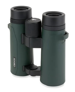Dark green carson 10x42mm rd series kiikarit with black rubber eyecups and central focus wheel visible from the front