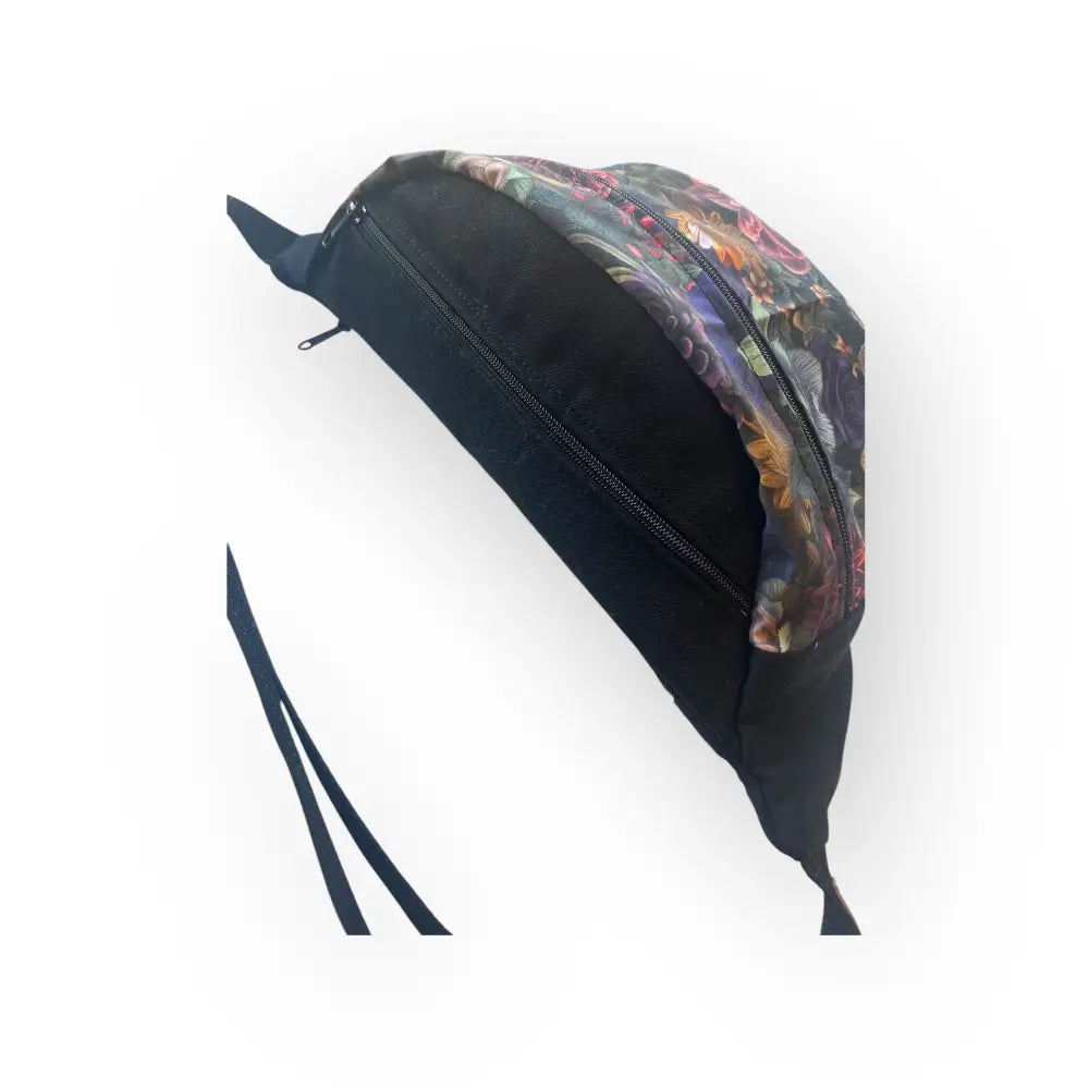 Crossbody kassi kukka - wildpoint outdoors - varusteet retkeilyvarusteet verkkokaupasta 24,90 €