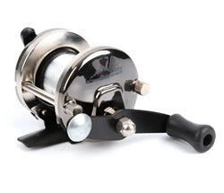 Shiny chrome-finished icebreaker 1000 fishing reel oikea with black handle and classic design accents