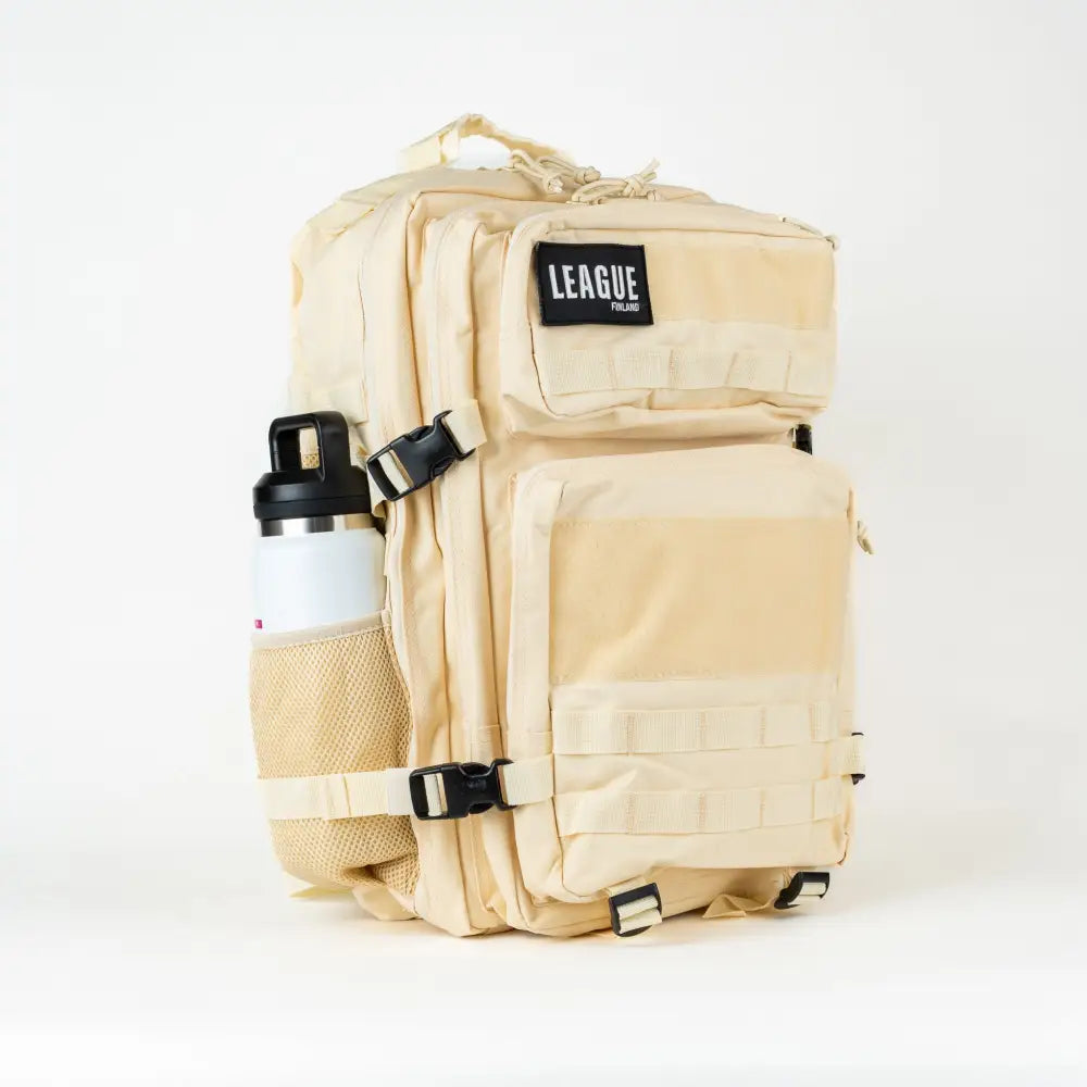 League patch backbag urheilureppu 45l - cream white - reppu - wildpoint retkeilyvarusteet verkkokaupasta 79 €