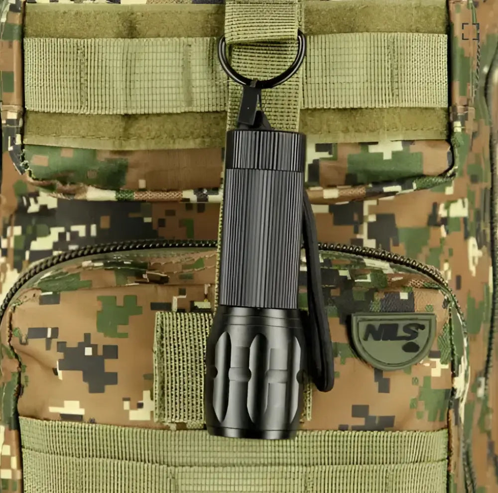 Maastokuvioitu reppu defender 30l cbt7204 nils camp - accessories retkeilyvarusteet verkkokaupasta 32,90 €