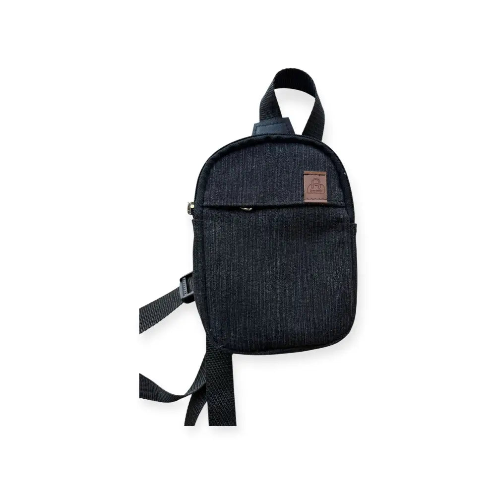 Pikkureppu farkku - malli 1 - kierrätetyistä farkuista retkeilyvarusteet verkkokaupasta 34,90 €