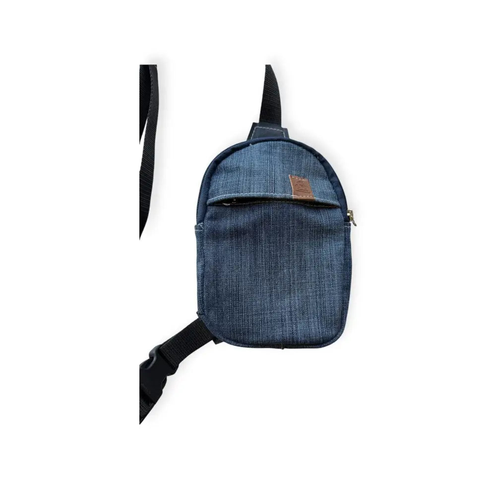 Pikkureppu farkku - malli 2 - kierrätetyistä farkuista retkeilyvarusteet verkkokaupasta 34,90 €