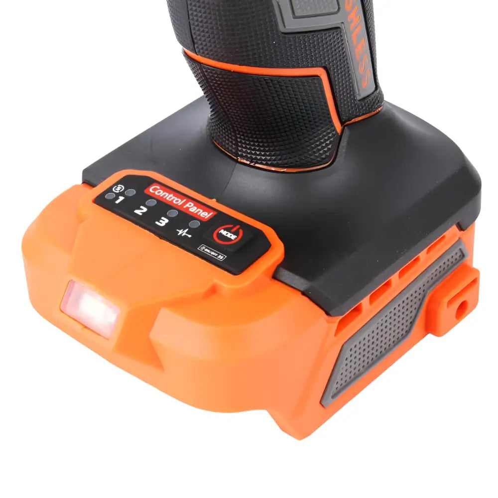 Robota DC-DA18V akkuporakone oranssi mustalla pikalukituksella ja teksturoidulla kahvalla