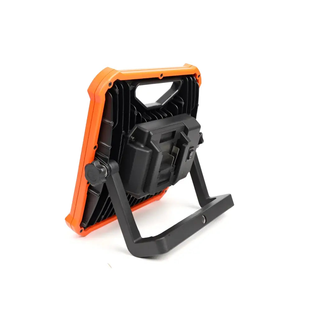 Robota dc-l18v akkukäyttöinen cob led akkuvalo - retkeilyvarusteet verkkokaupasta 39,90 €