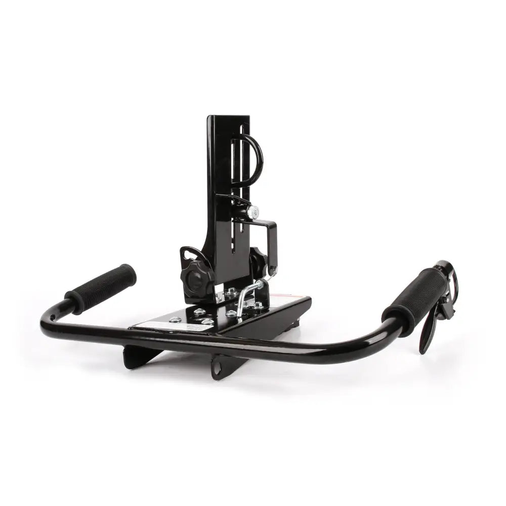 Musta metallinen pyöräteline pehmustetuilla kahvoilla ja säädettävillä asennuskannakkeilla scandinavian tackle eda2 akkupora-adapteri tuotteessa
