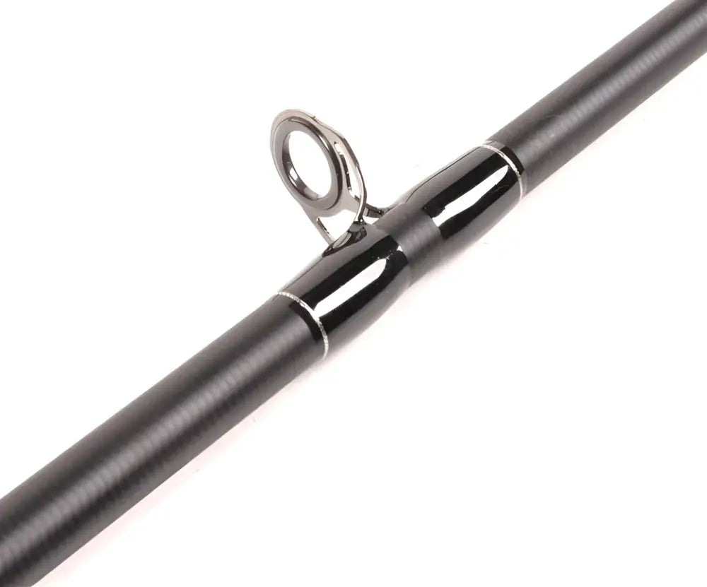 Mustan hiilikuitukalastusvavan hopeinen metallinen ohjainrengas scandinavian tackle royal salmon 50 - 90 g / 300 cm
