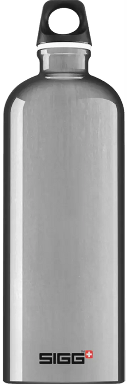 Silver sigg traveller alu 1,0 l juomapullo ruostumattomasta teräksestä mustalla kierrekorkilla ja valkoisella renkaalla