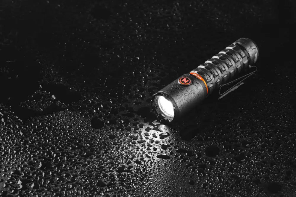 Torchy 2k (usb c) taskuvalaisin - työvalaisin torchy usb c smart power control taskulamppu retkeilyvarusteet