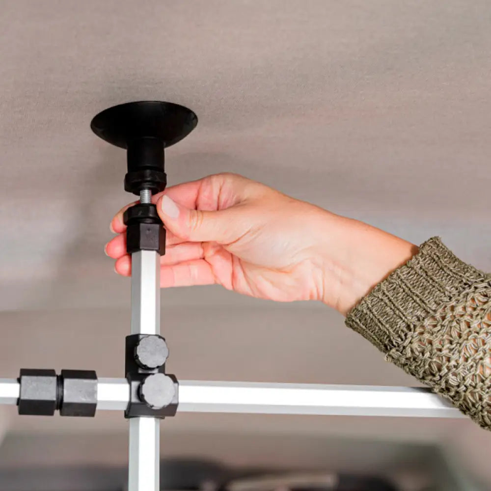 Black and silver adjustable ceiling mount bracket with suction cup base for trixie car safety auton koirakalteri