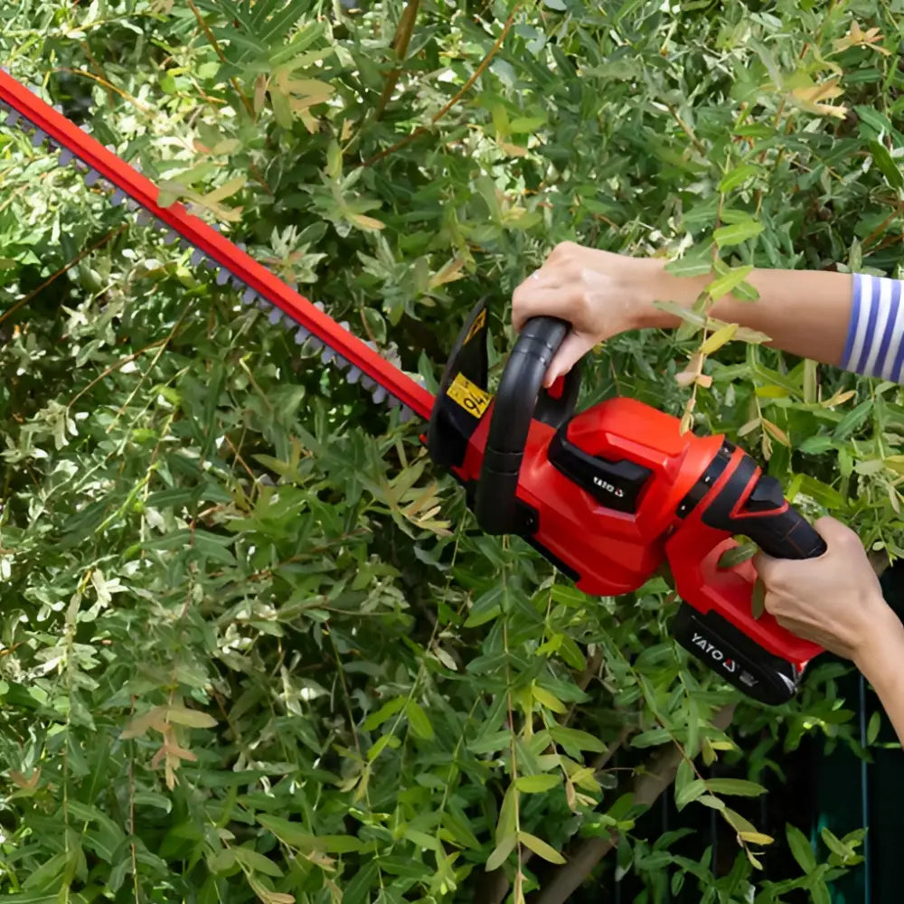 Yato akkupensasleikkuri 18v 45 cm runko - wildpoint retkeilyvarusteet verkkokaupasta 65,95 €